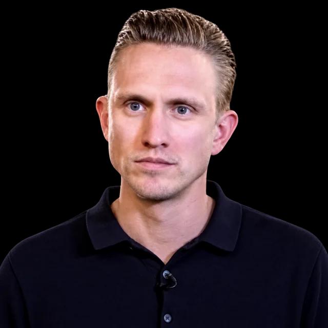 Tim Pohlmann portrait